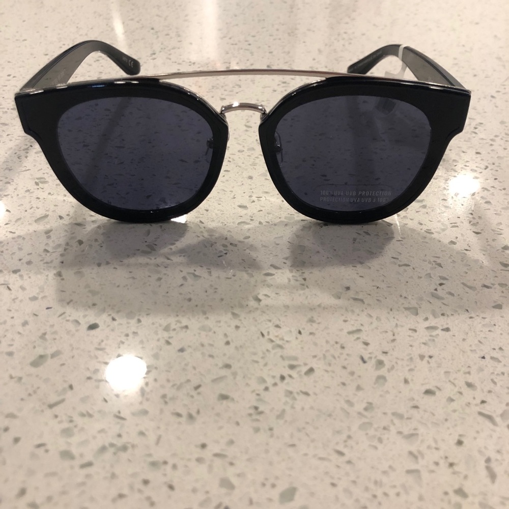 Black sunglasses